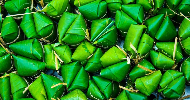 Combien de feuilles A4 peut-on mettre dans une enveloppe pour rester sous 100 g ?